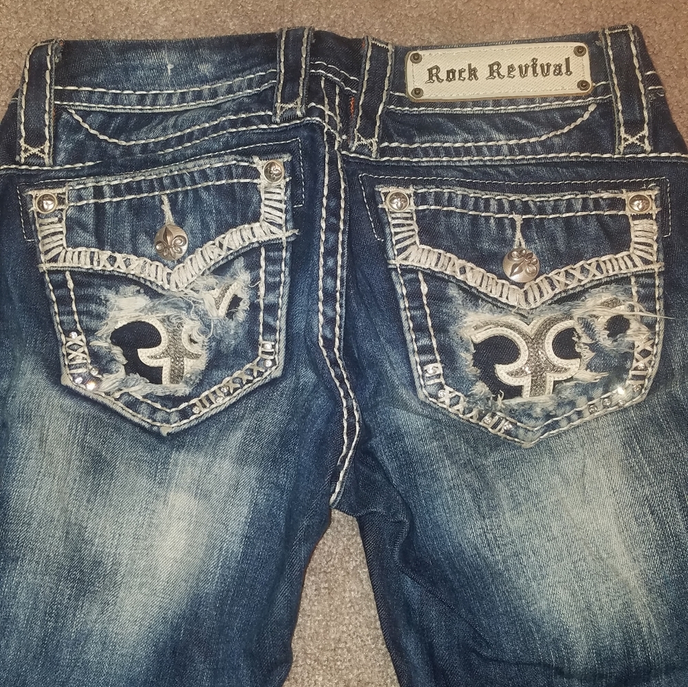 Rock revival Jean's